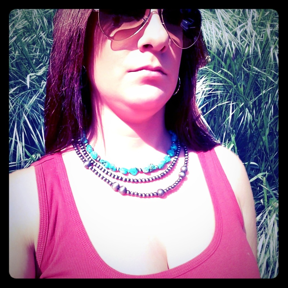 Necklace and earring set